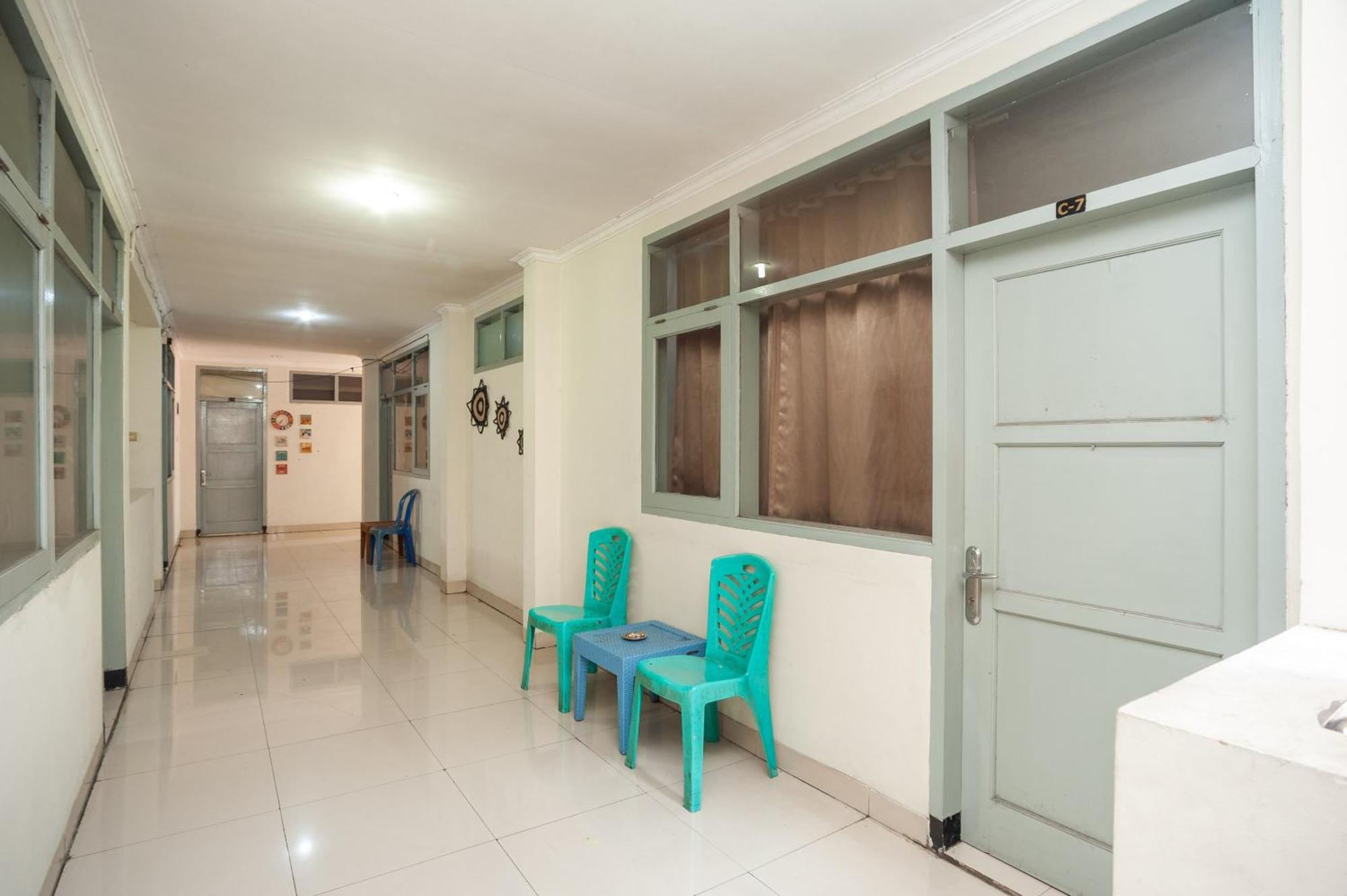 เรดดอร์ซ พลัส เนียร์ Rs Pmi โบโกร์ Hotel โบกอร์ ภายนอก รูปภาพ